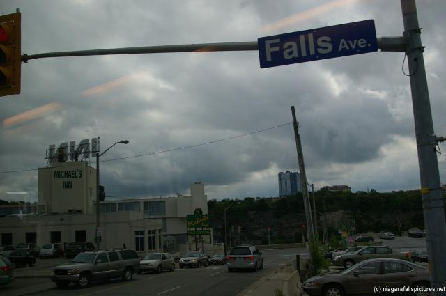 Falls Ave and Micahel's Inn in Canada Niagara Falls.jpg