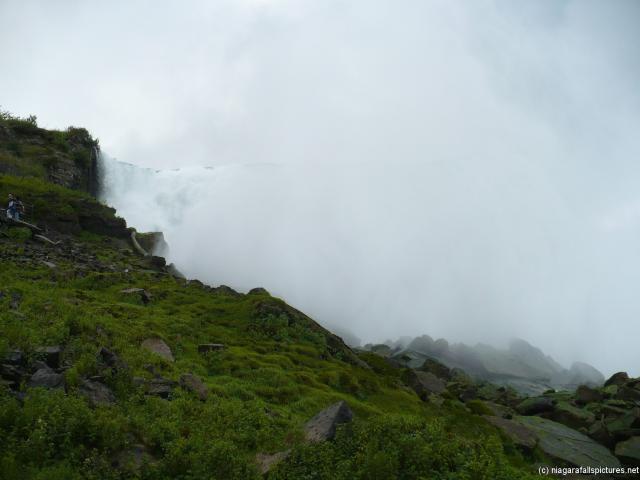 Niagara Falls as seen from the bottom of Prospect Point.jpg