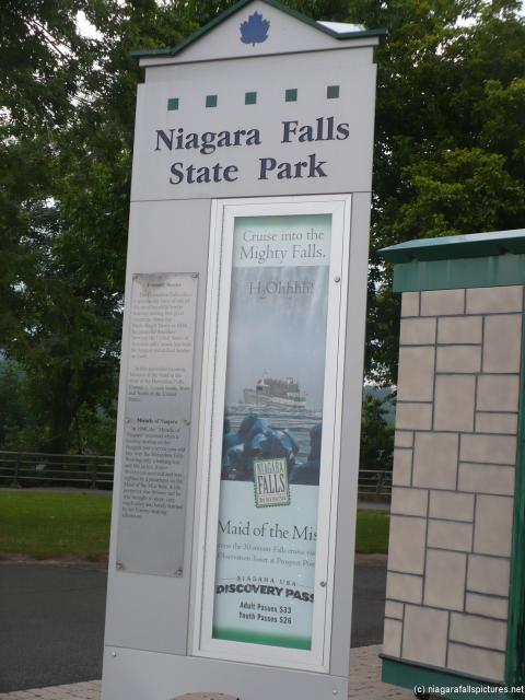 Niagara Falls State Park and Maid of the Mist sign.jpg