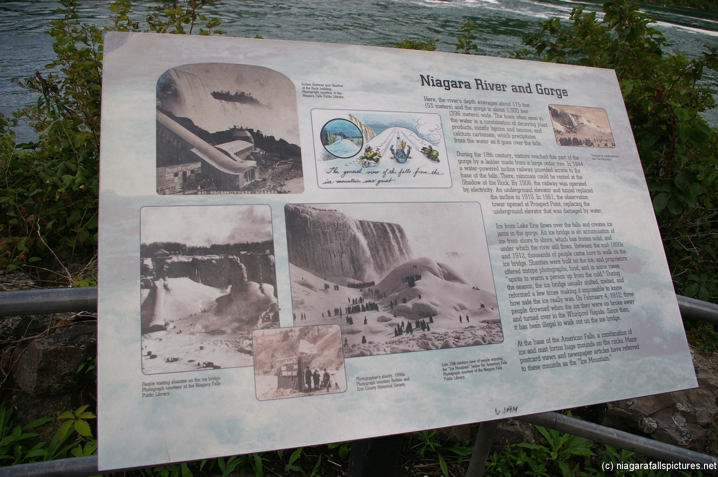 Niagara River and Gorge sign.jpg