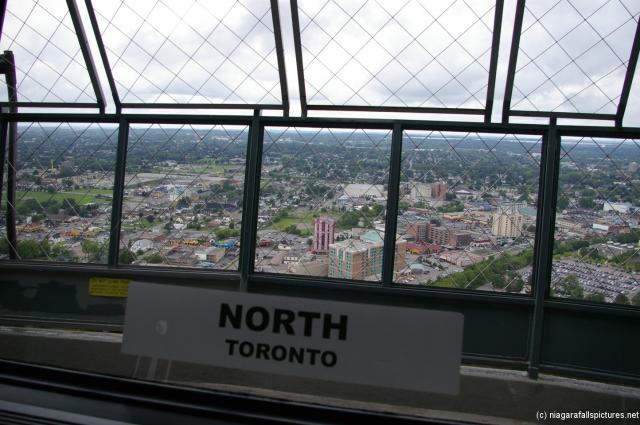 North Toronto seen from Skylon Tower.jpg