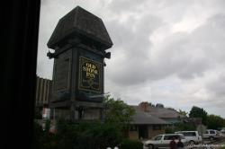 Old Stone Inn in Niagara Falls Canada.jpg