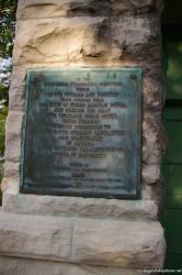 Plaque dedicated to Engineers Financiers and Scientists of Niagara Falls.jpg