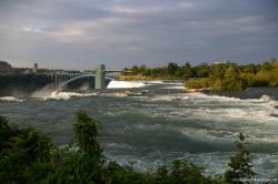 Top of the Niagara Falls on American Side.jpg