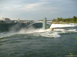 American Niagara Falls as seen from Luna Island.jpg